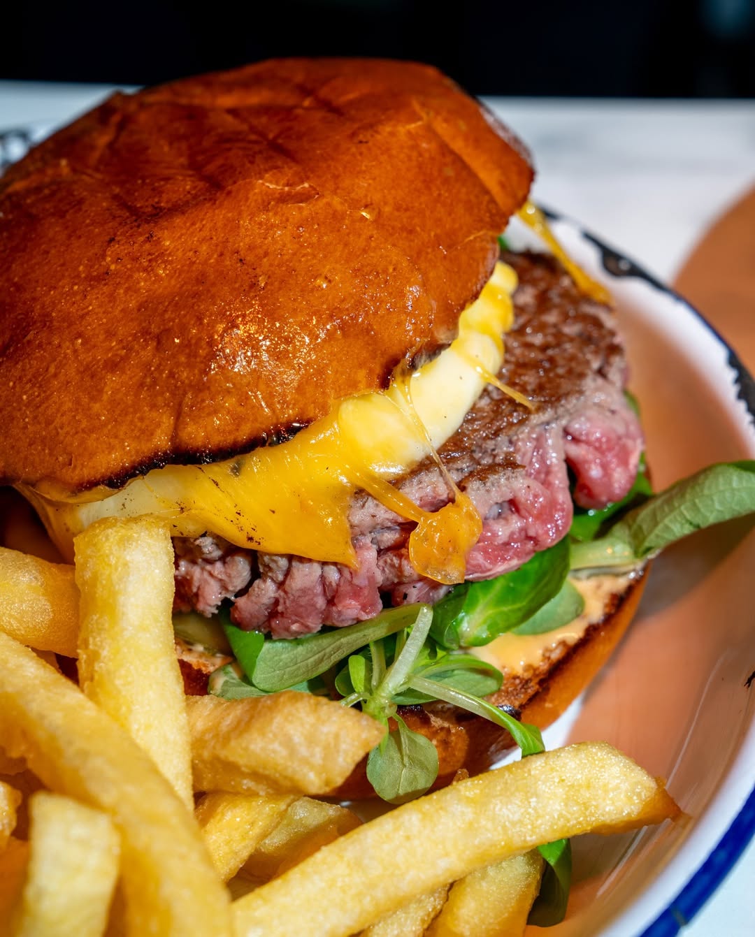 Smash burger authentique sur la rue Sainte-Catherine